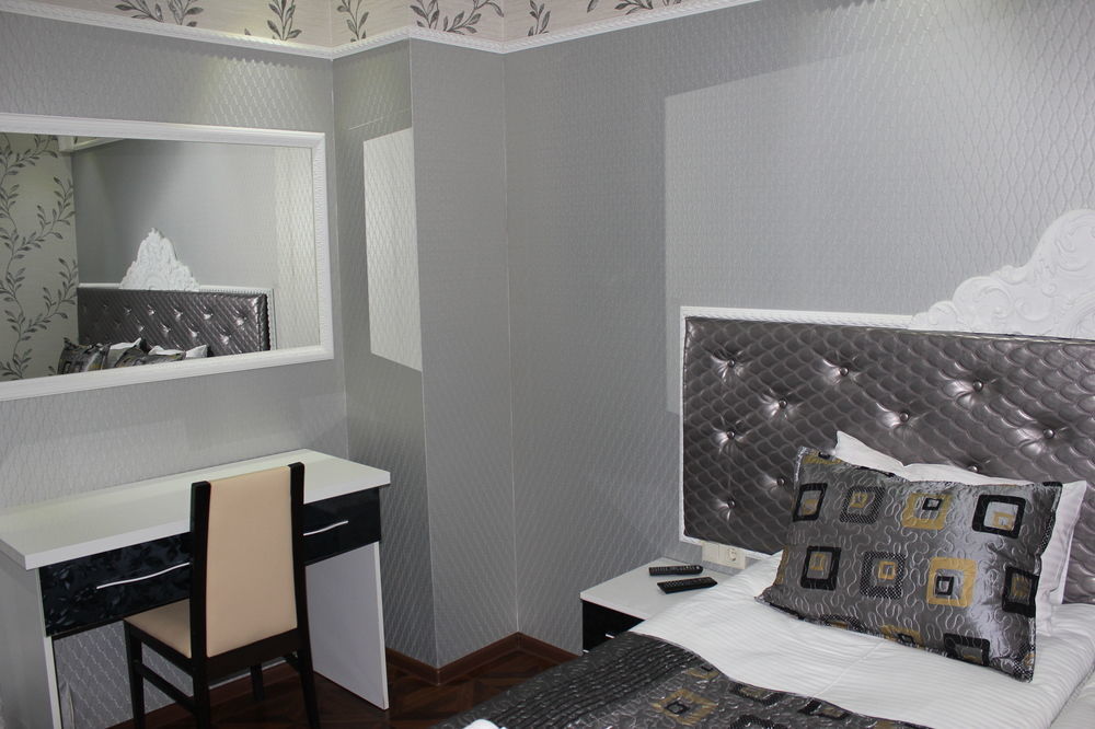 Elegant Boutique Rustaveli Otel Tiflis Dış mekan fotoğraf
