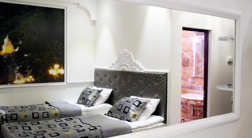 Elegant Boutique Rustaveli Otel Tiflis Dış mekan fotoğraf