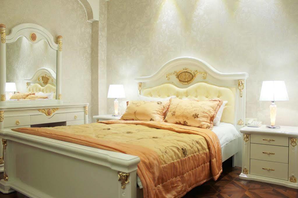 Elegant Boutique Rustaveli Otel Tiflis Dış mekan fotoğraf